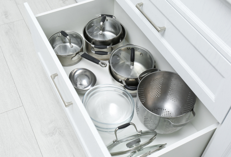 How Do You Store Cookware