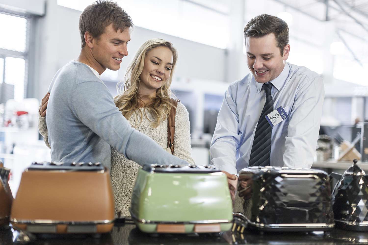 What is the Best Time of Year to Buy Cookware