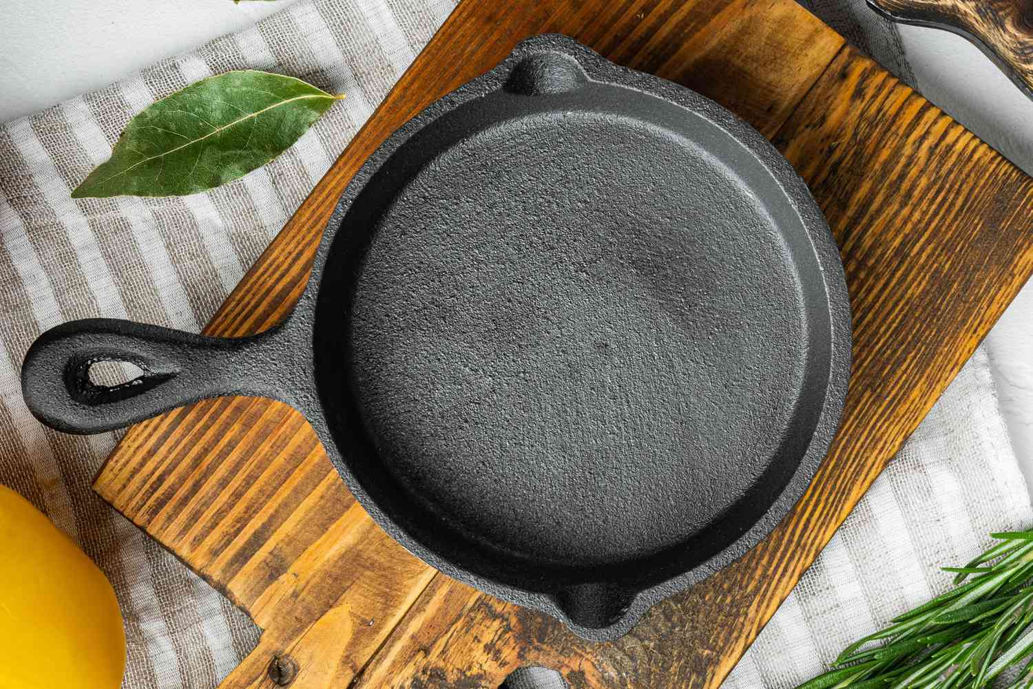 What is the Purpose of Cast Iron Cookware