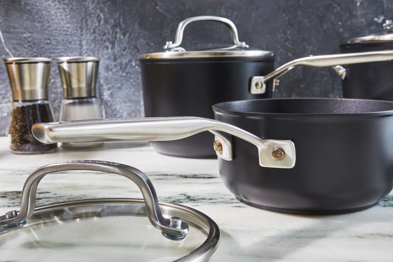 Anodized Aluminum Cookware