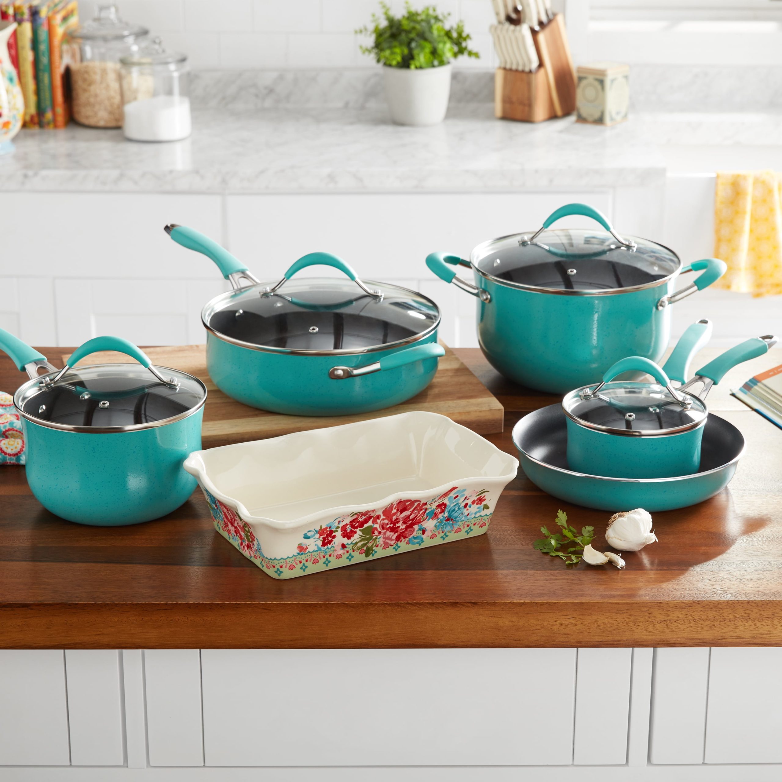 The Pioneer Woman Cookware Set