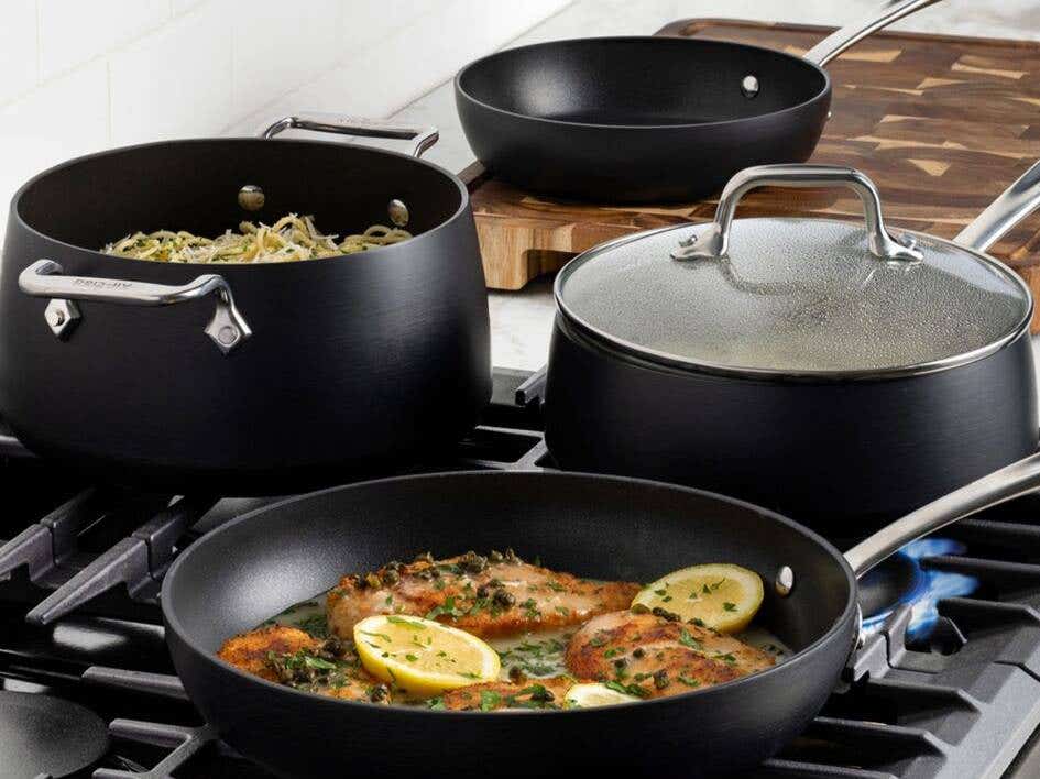 Cookware Buying Guide: Choose The Best Pots And Pans For Your Kitchen