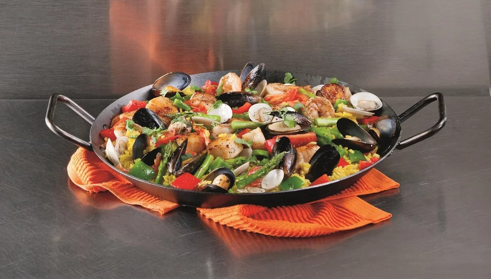 Lodge Pre-Seasoned Carbon Steel Skillet - Use