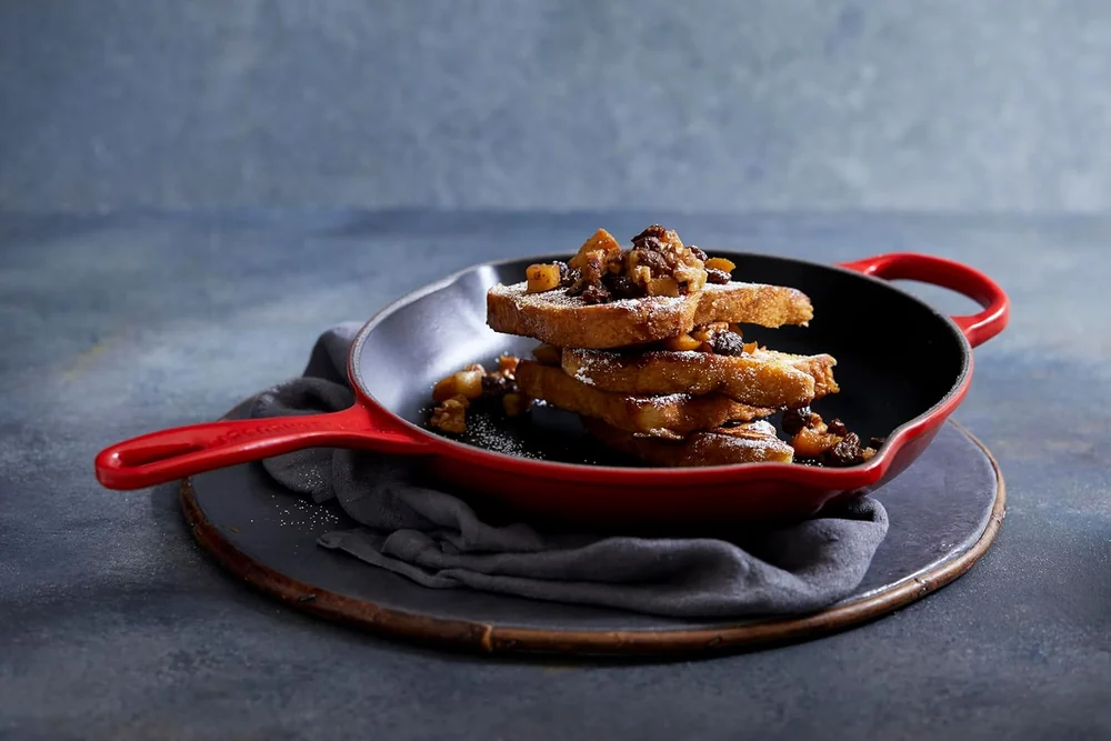 Le Creuset Enameled Cast Iron Signature Round Skillet