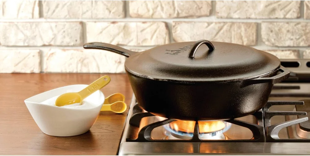 Lodge 5 Quart Pre-Seasoned Cast Iron Deep
